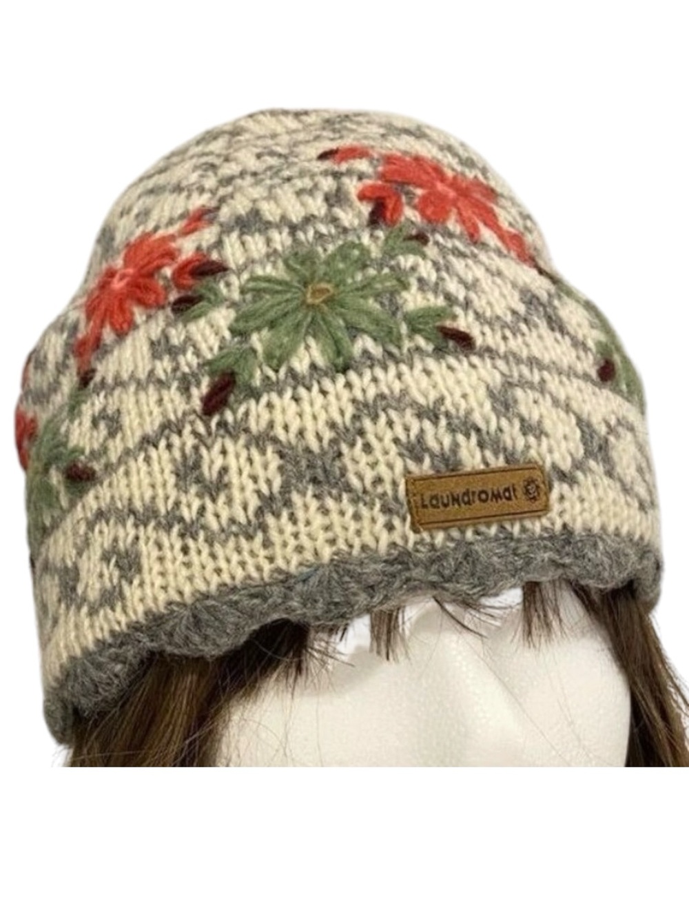 Laundromat Womens Wool Blend Floral Pattern Knit Beanie Hat W/ Scalloped Edge Cr